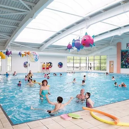 Vinchella-3 Bedroom Caravan 別荘 *