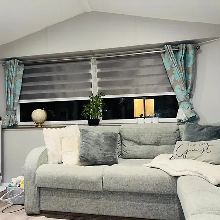 別荘 Vinchella-3 Bedroom Caravan